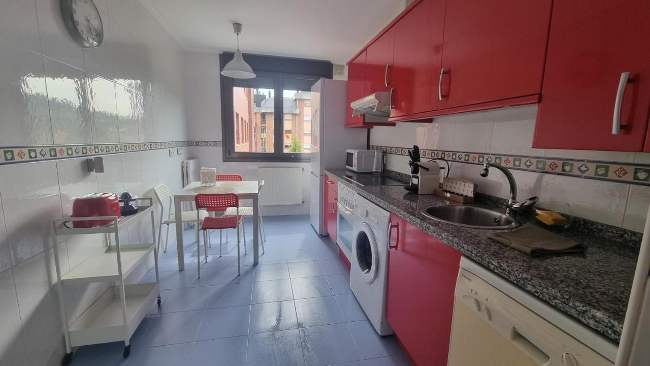 Piso Zona Hospital 6 Personas Apartment Oviedo Ngoại thất bức ảnh